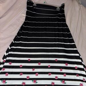 LuLaRoe Black and White Striped Garment